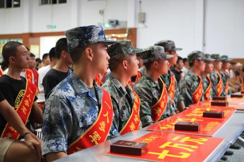 应届大学生入伍,应届大学生入伍享受哪些优惠政策