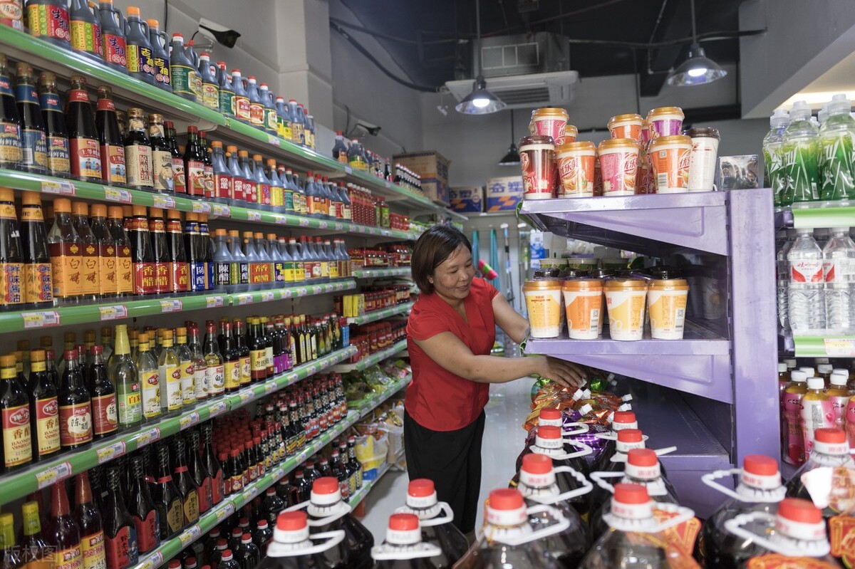 河南大哥开超市利用“一桶食用油”，三个月盈利78万，你可以学学