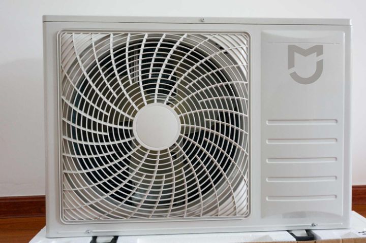 把2P的空调挂在墙上？米家空调 巨省电 2匹挂机新品首测