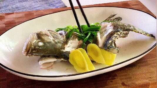 清蒸桂魚的做法視頻,清蒸桂魚的家常做法 清蒸桂魚的做法視頻
