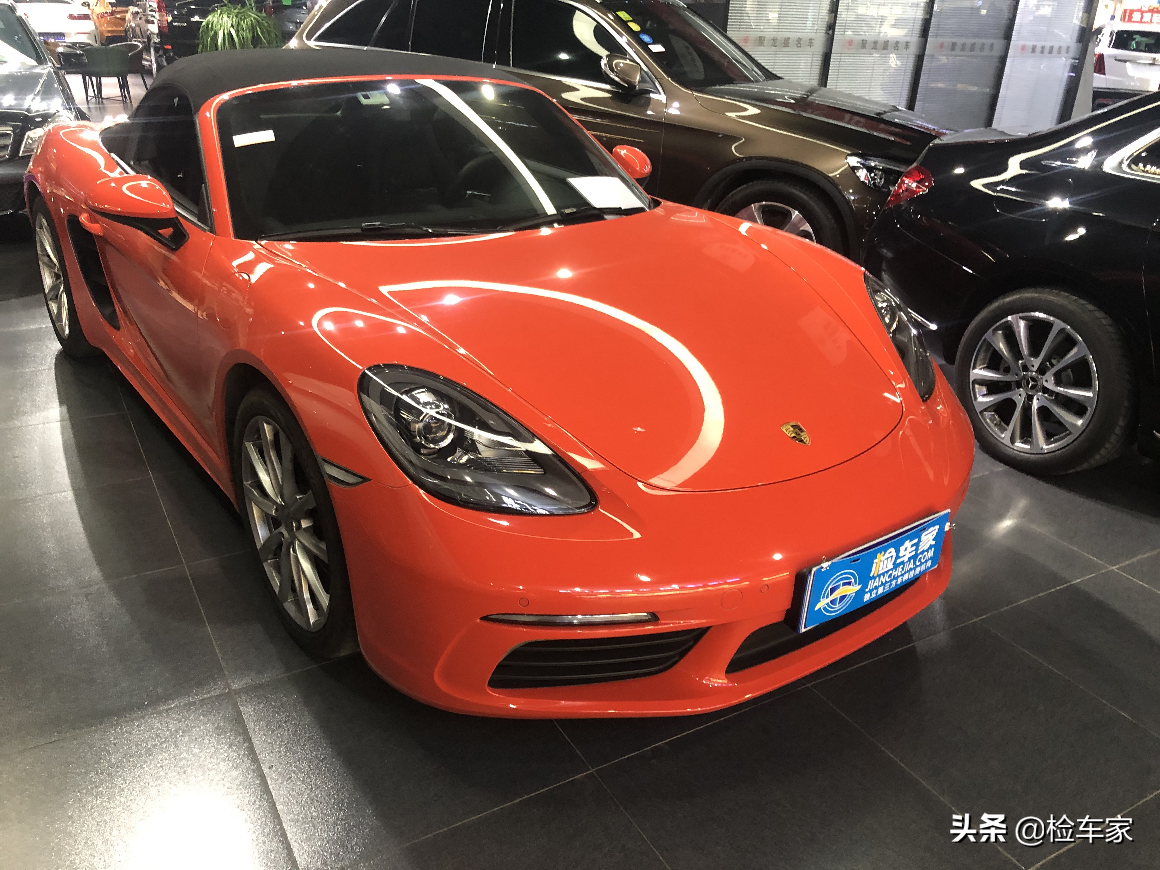 硬顶跑车修到哭？50多万买台软顶保时捷718还怕撩不到妹吗？