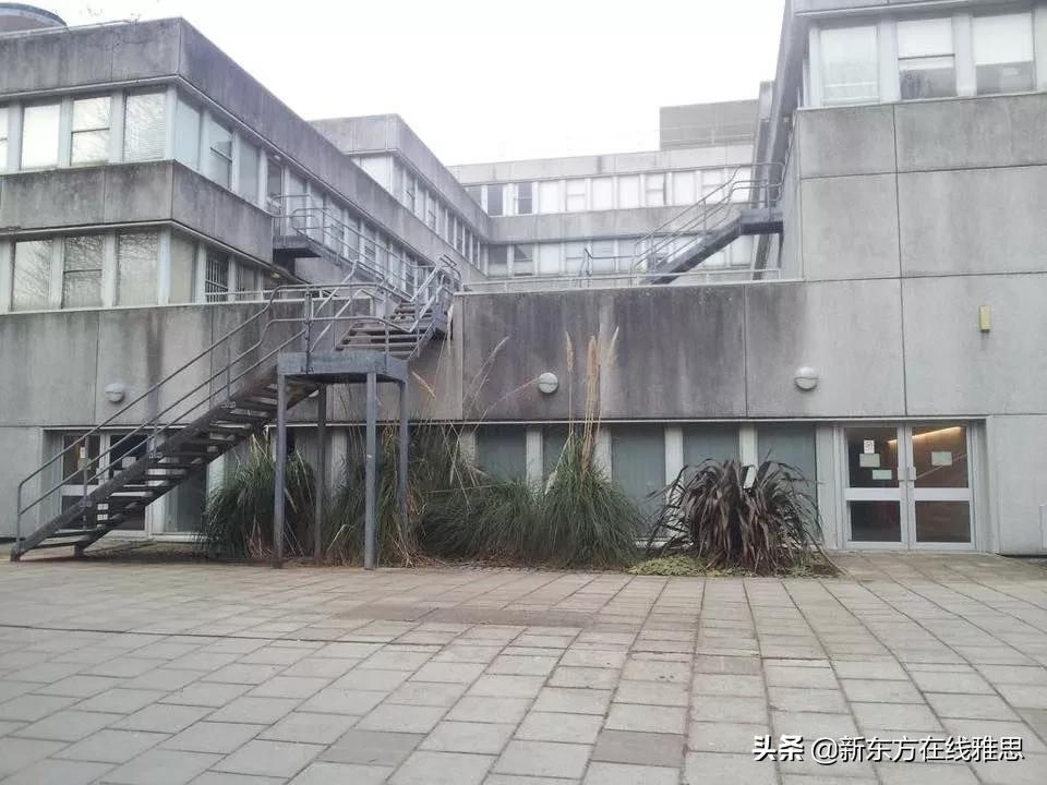 英国大学最丑教学楼评选！连牛津大学都“躺枪”了