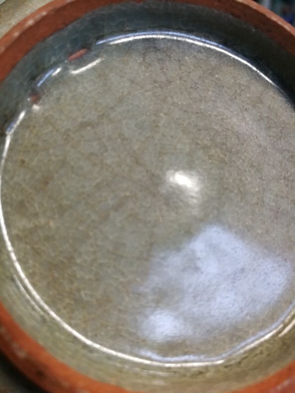 宋龙泉莲辦洗的一般老化特征和老光特征,跟仿品比较