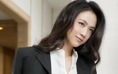 脱下的衣服难穿上！6位一脱成名的女星，无尽的争议下好多已息影