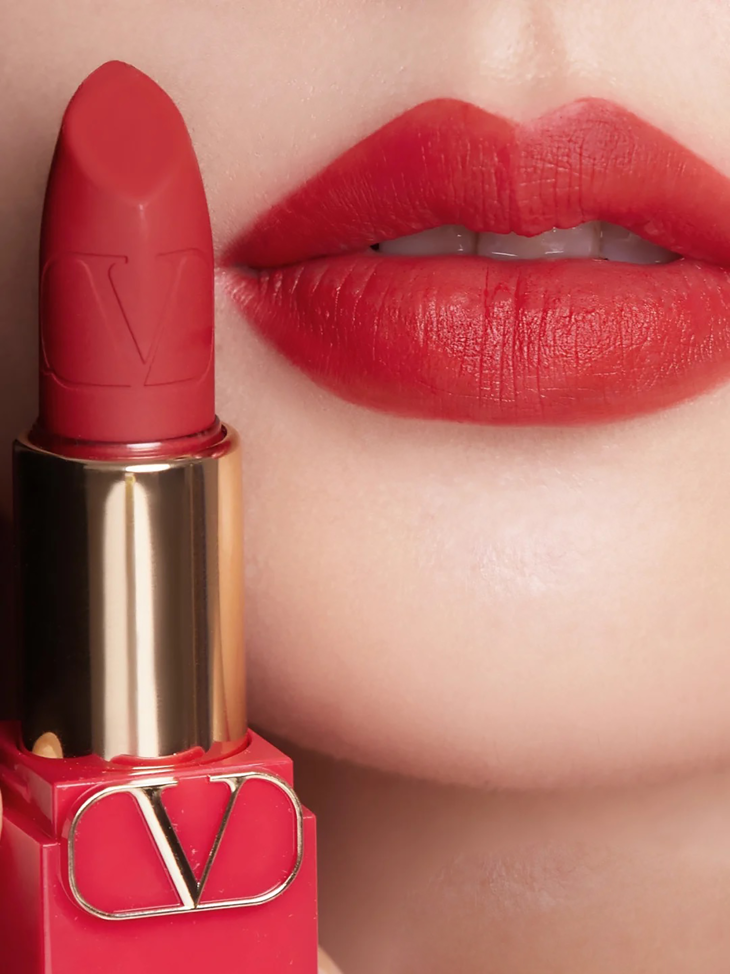 看一眼就爱上的"复古红",高级显白又贵气,时髦的女人都有一支