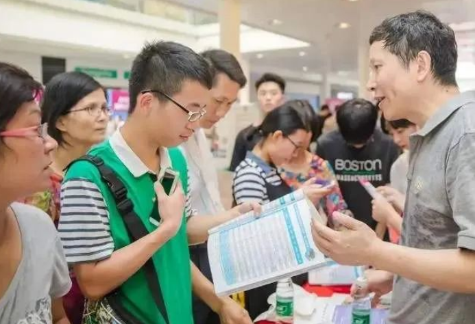 高考满分作文《我愿意》，被人民日报推荐，内容精彩且充满哲理