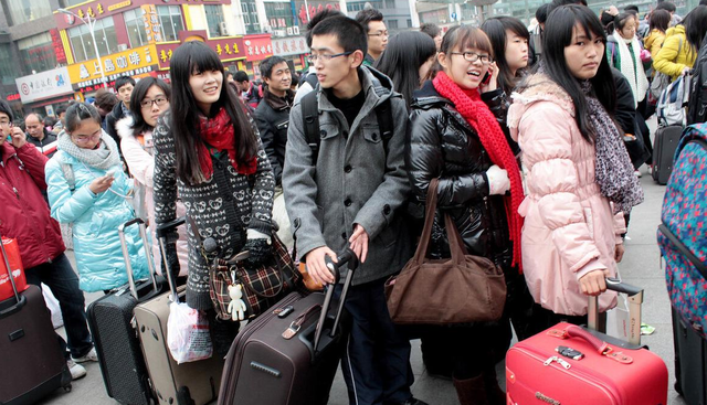 各大学2022放寒假通知！放假时间最长77天，学生们拍手叫好