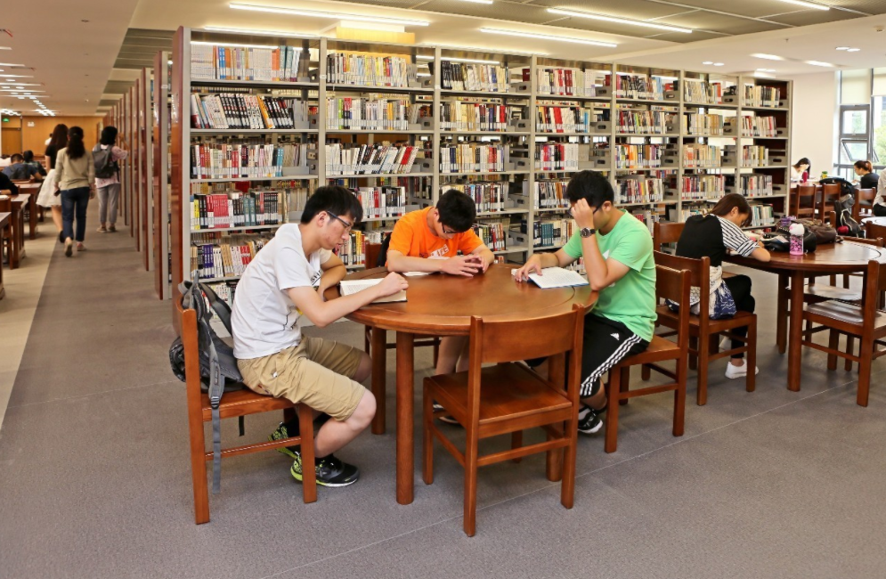 又一女神级学霸火了，“双非”高校保研清华，妥妥的励志剧女主