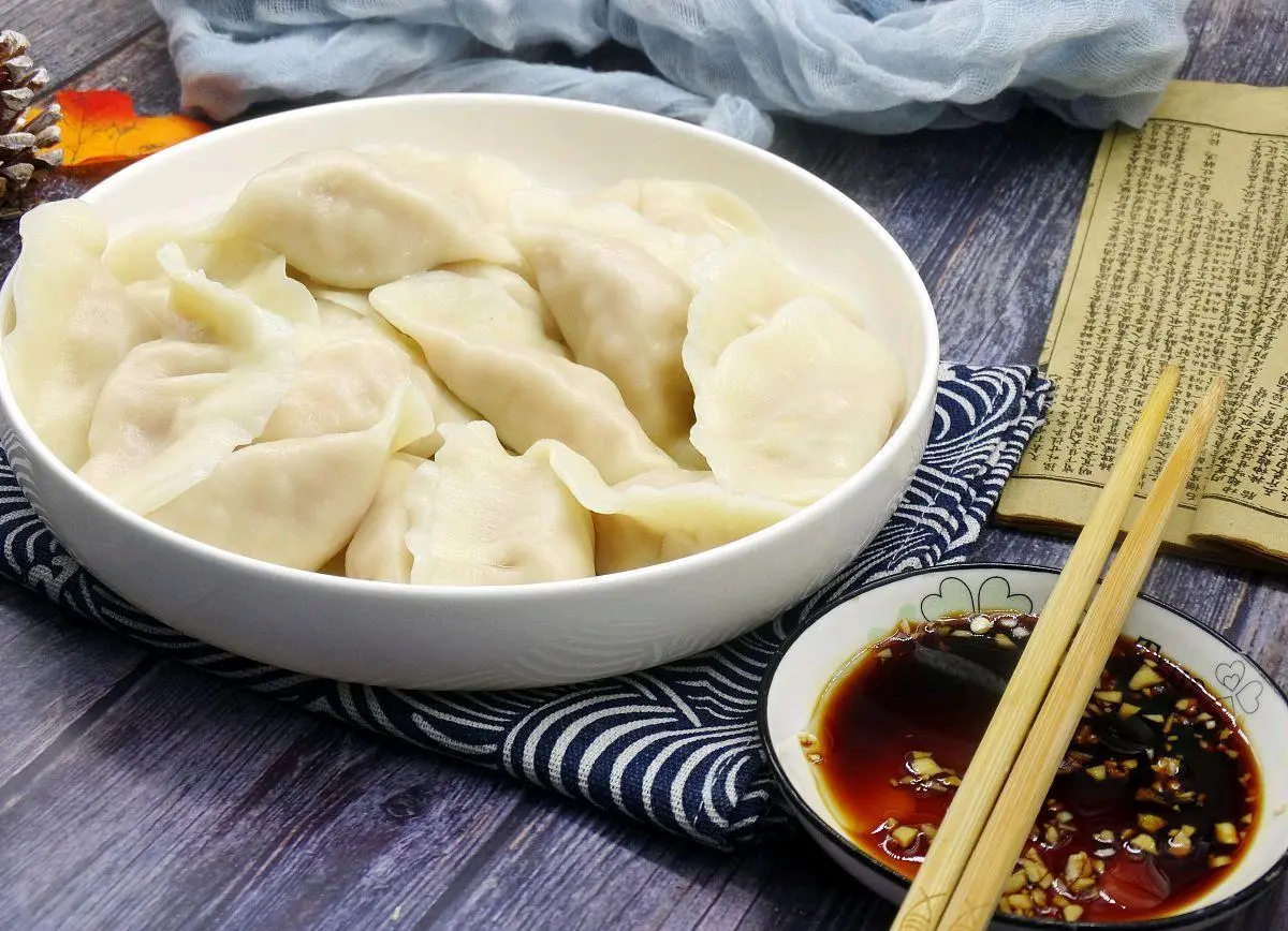 水饺煮几分钟可以熟（3个诀窍快速判断饺子是否煮熟）