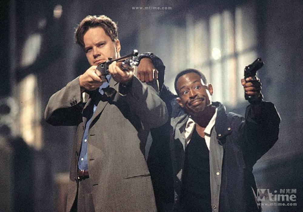 爆笑喜剧片《再无可失》:强盗持枪抢劫,却被人质给上了一课