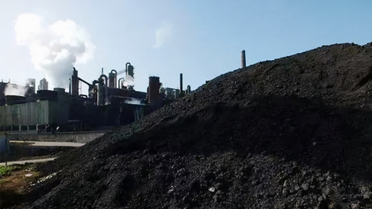 许世友上将视察学校，坚称校门口地下有煤，军代表派人狂挖十几米