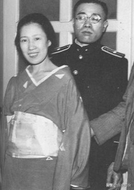 1936年的日本，疯癫的女人阿部定抢了疯癫的皇道派军人的新闻头条