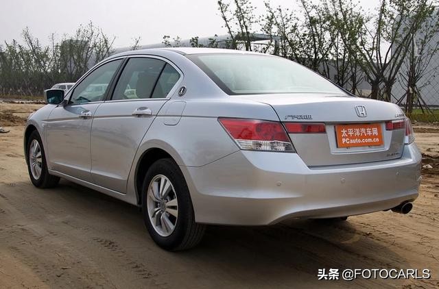 本田雅阁2005-2018车型进化史实拍，哪款才能叫经典？