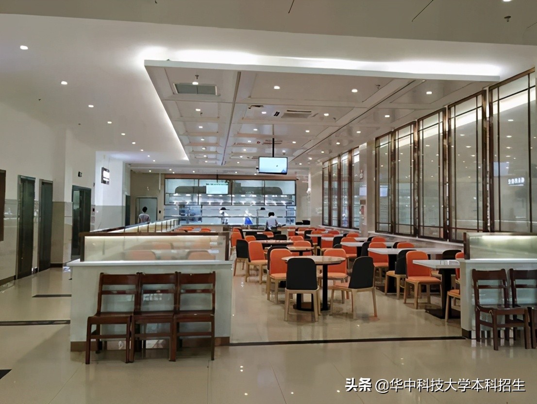 神仙配置！坐拥36个食堂和4个地铁站，湖北“最壕”大学来了！
