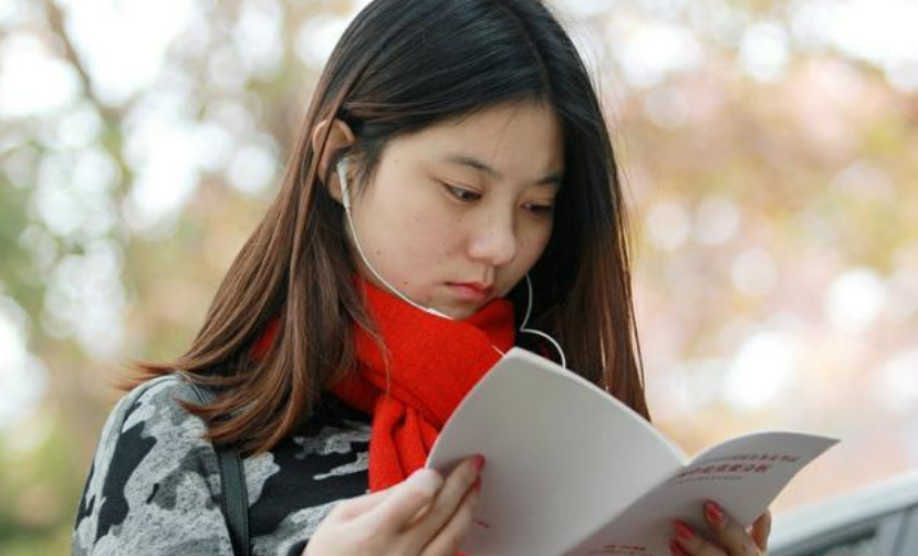 满足这3个条件的大学生，可直接成为“公务员”，且还是储备干部