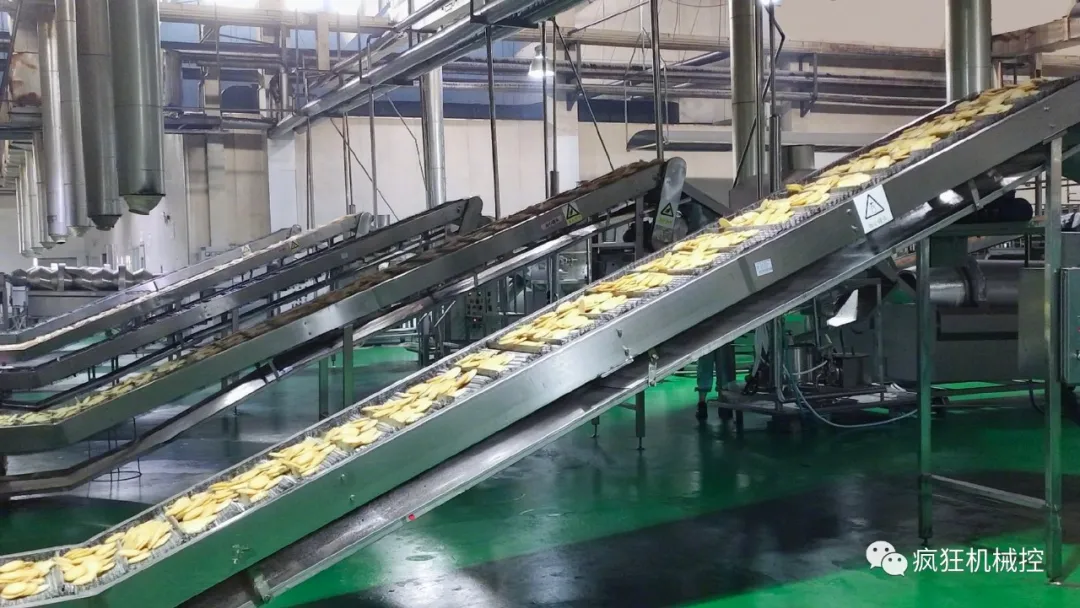 充满童年回忆的国民品牌,揭秘自有工厂的零食智能生产线