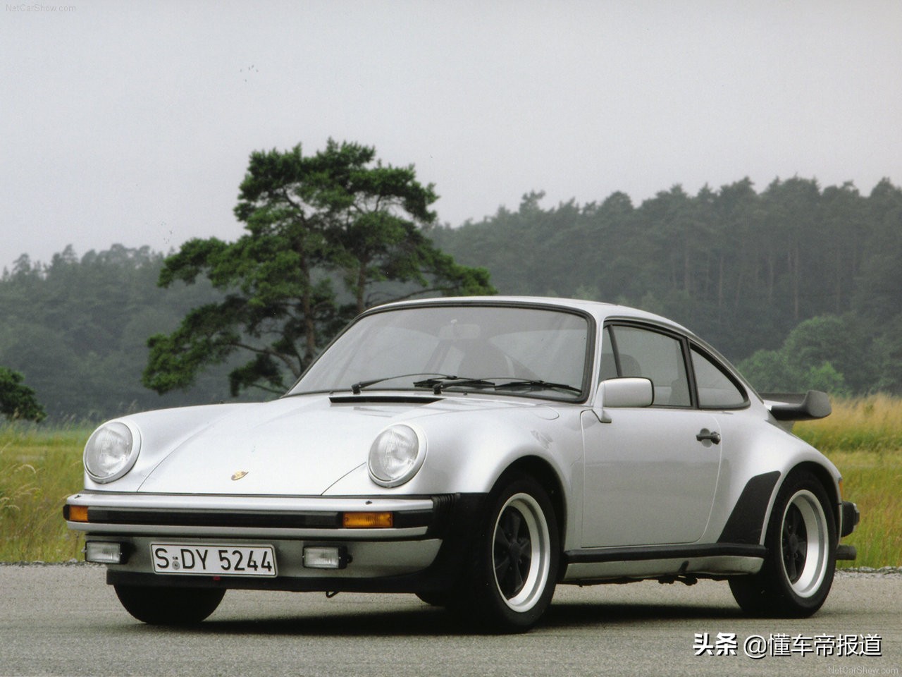 疯狂的“青蛙”！保时捷911 Turbo S新车解析 