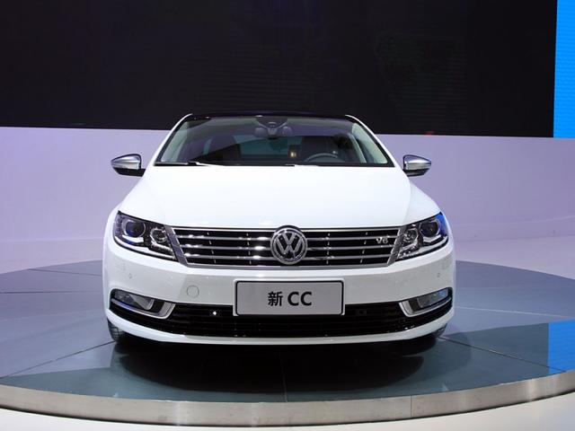 轿车“大众CC”，2.0T发动机+自动挡，一匹“低调的野马”