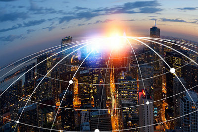 作为公务员，我强烈建议你考在职双证研究生