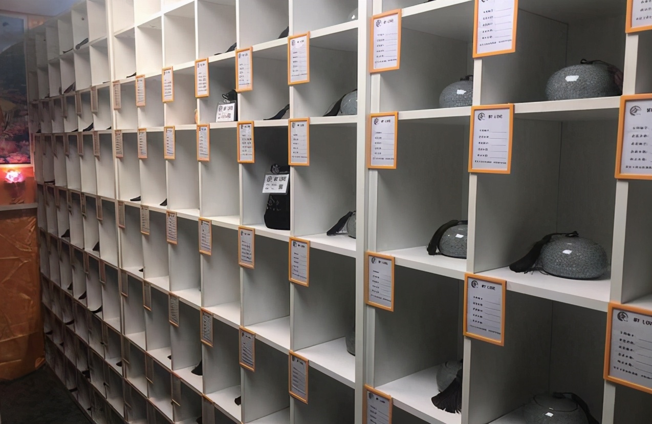 宠物殡葬：愿它们体面离开，但是谁在啃这块最后的“尸体蛋糕”？