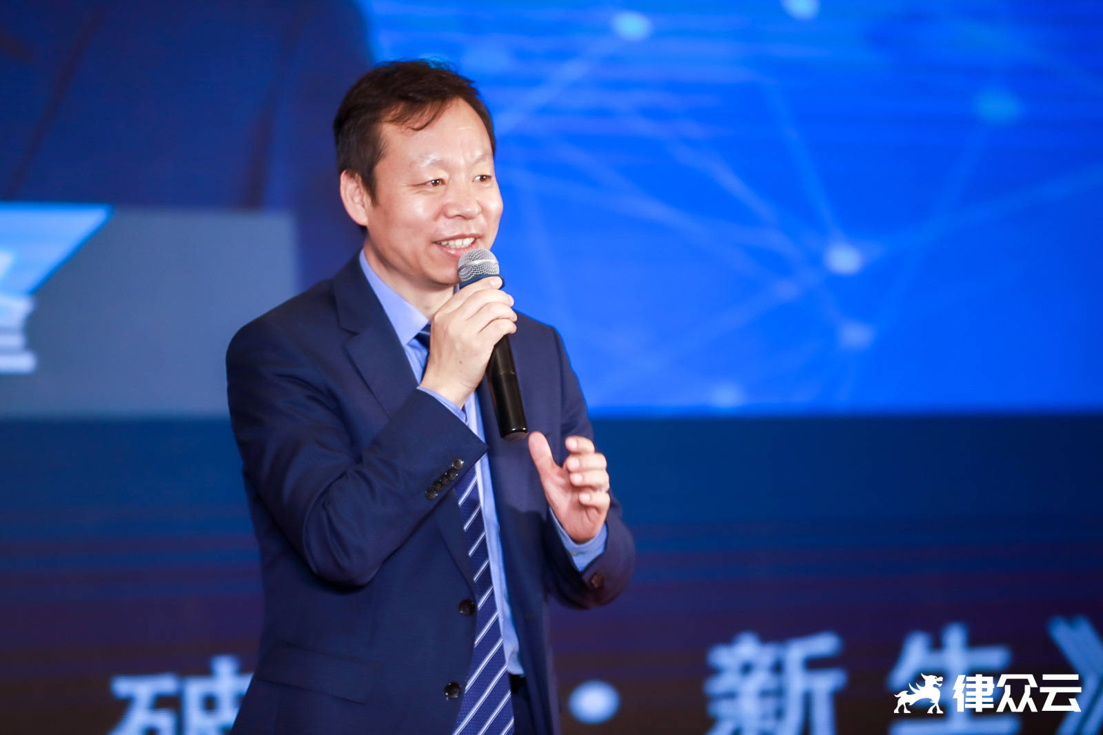 律众云“互联网云律所 破茧·新生”发布会成功举行