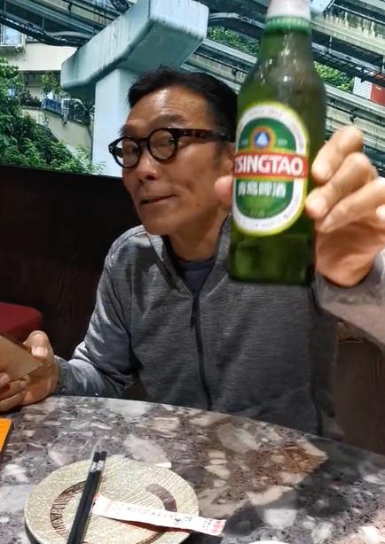 “加钱哥”郑浩南的另类成名史，以及他身后的4个女人
