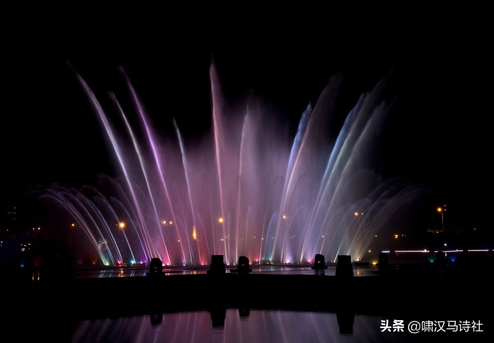 几缕荷香浮夏末，一檐风雨动秋声--啸汉马诗社社课雅集第十五辑