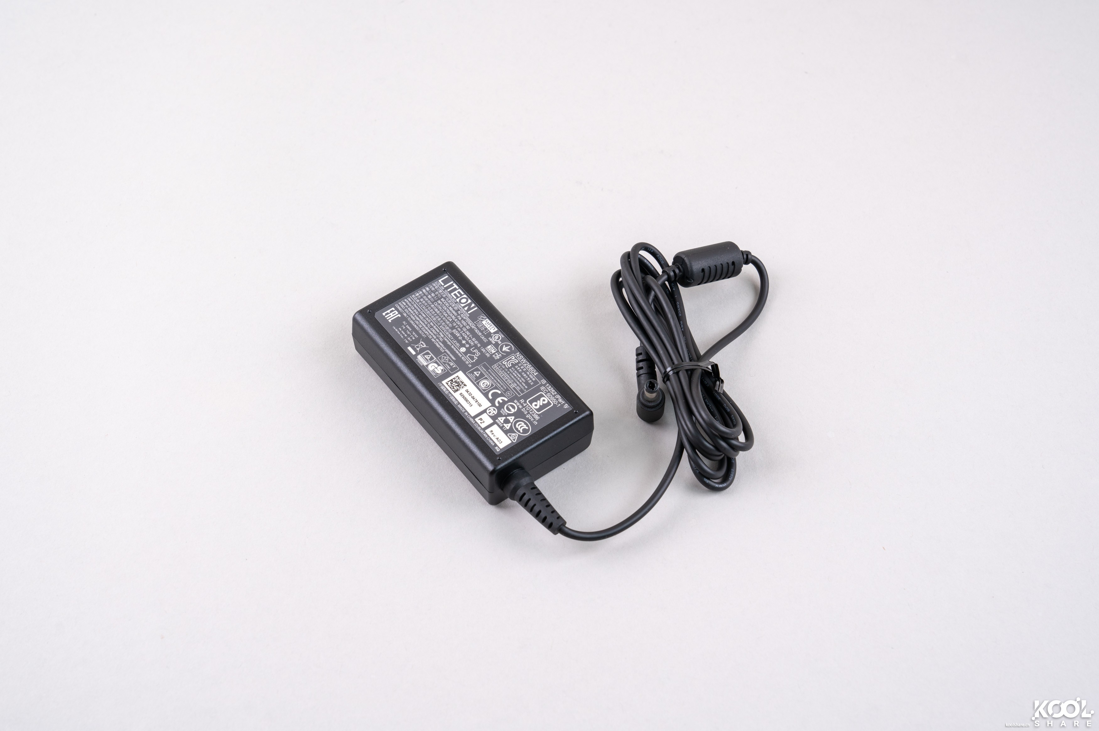 Intel NUC8CHK Chaco Canyon 开箱拆解评测