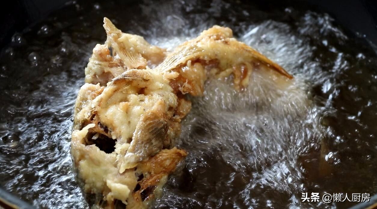 糖醋鯉魚的家常做法,糖醋鯉魚的家常做法步驟