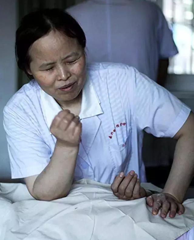 感动中国人物，盲人医师朱丽华：哪怕是流星，也要把光留在人间