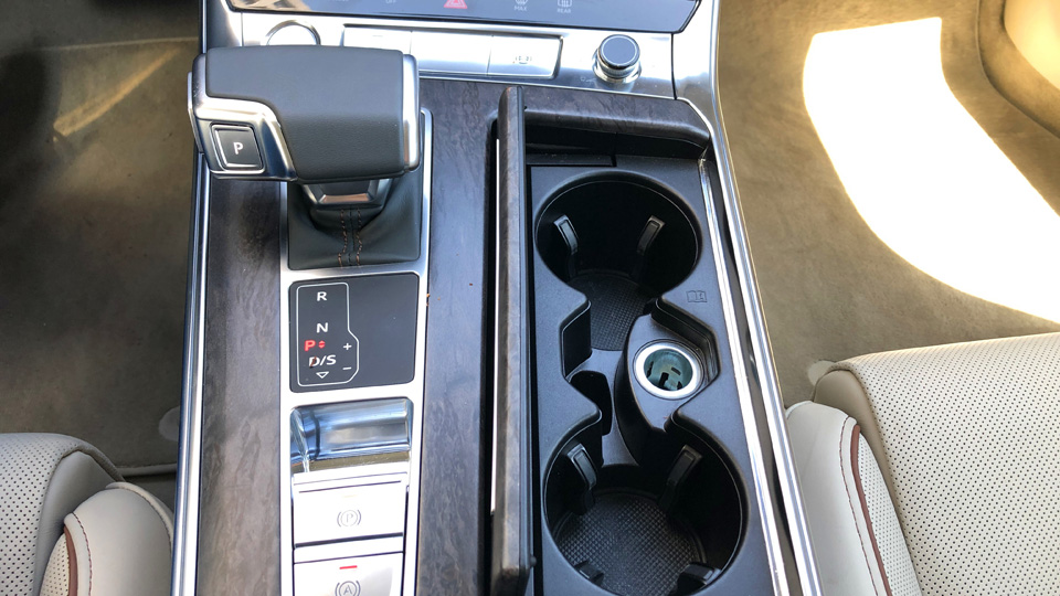 3.0T的奥迪A6L，开起来有什么不同？