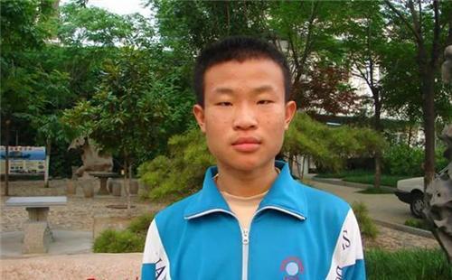 北大学神韦东奕：16岁获国际奥数金牌，后如何碾压清华和中科大？