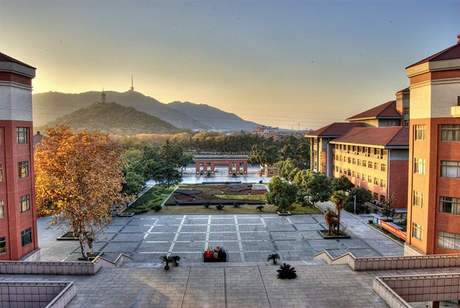 本科进线率100%？带你了解无锡高中的排名