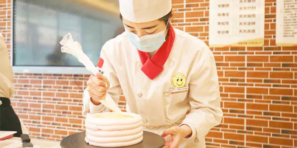 上海西点军训学校（上海西点培训）