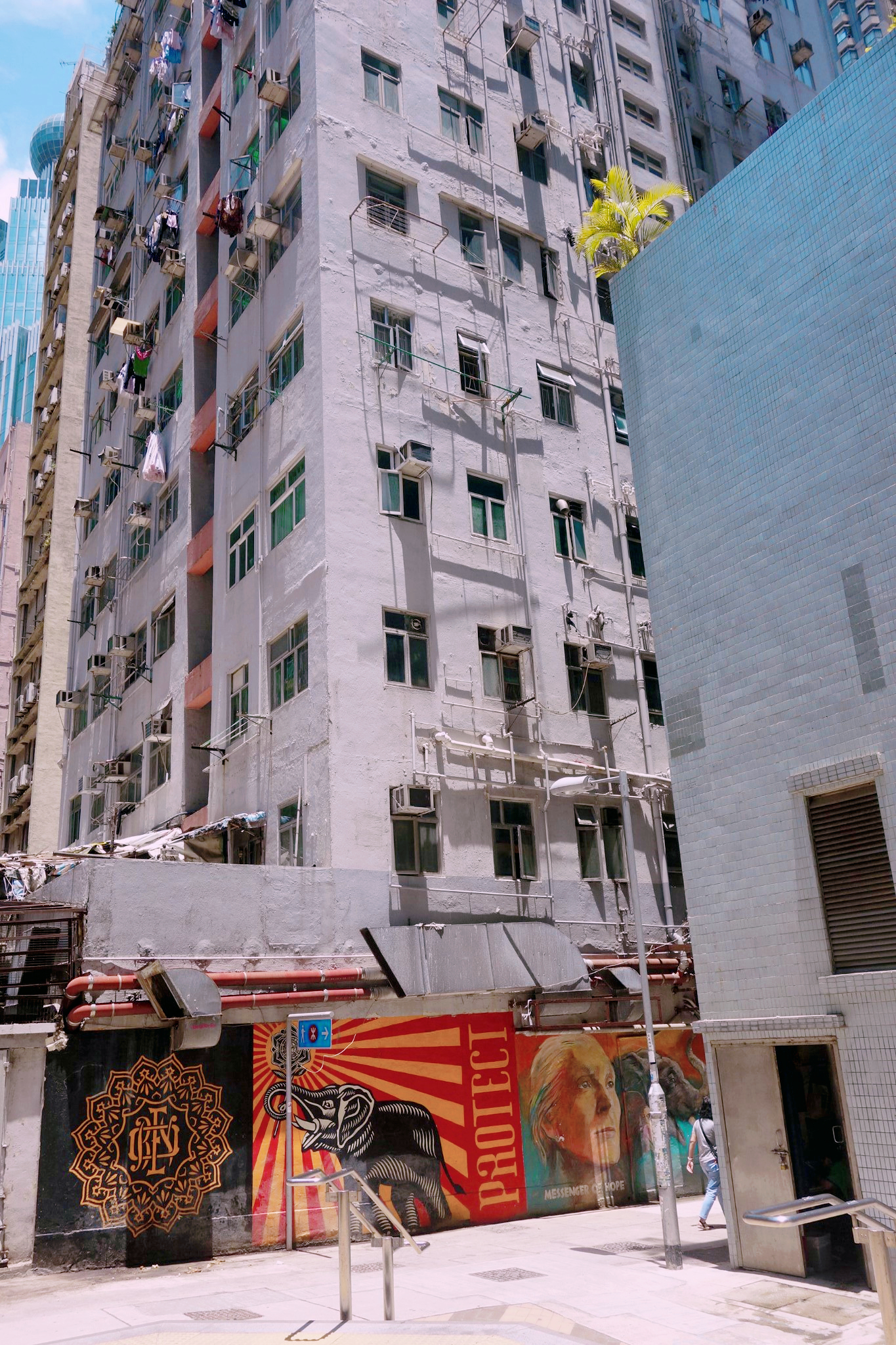 香港:让年轻人望而却步的城市,房子均价14万每平