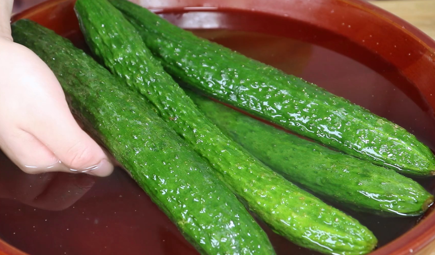 黄瓜如何保存呢,学会这个方法,黄瓜能放半个月,快来收藏吧