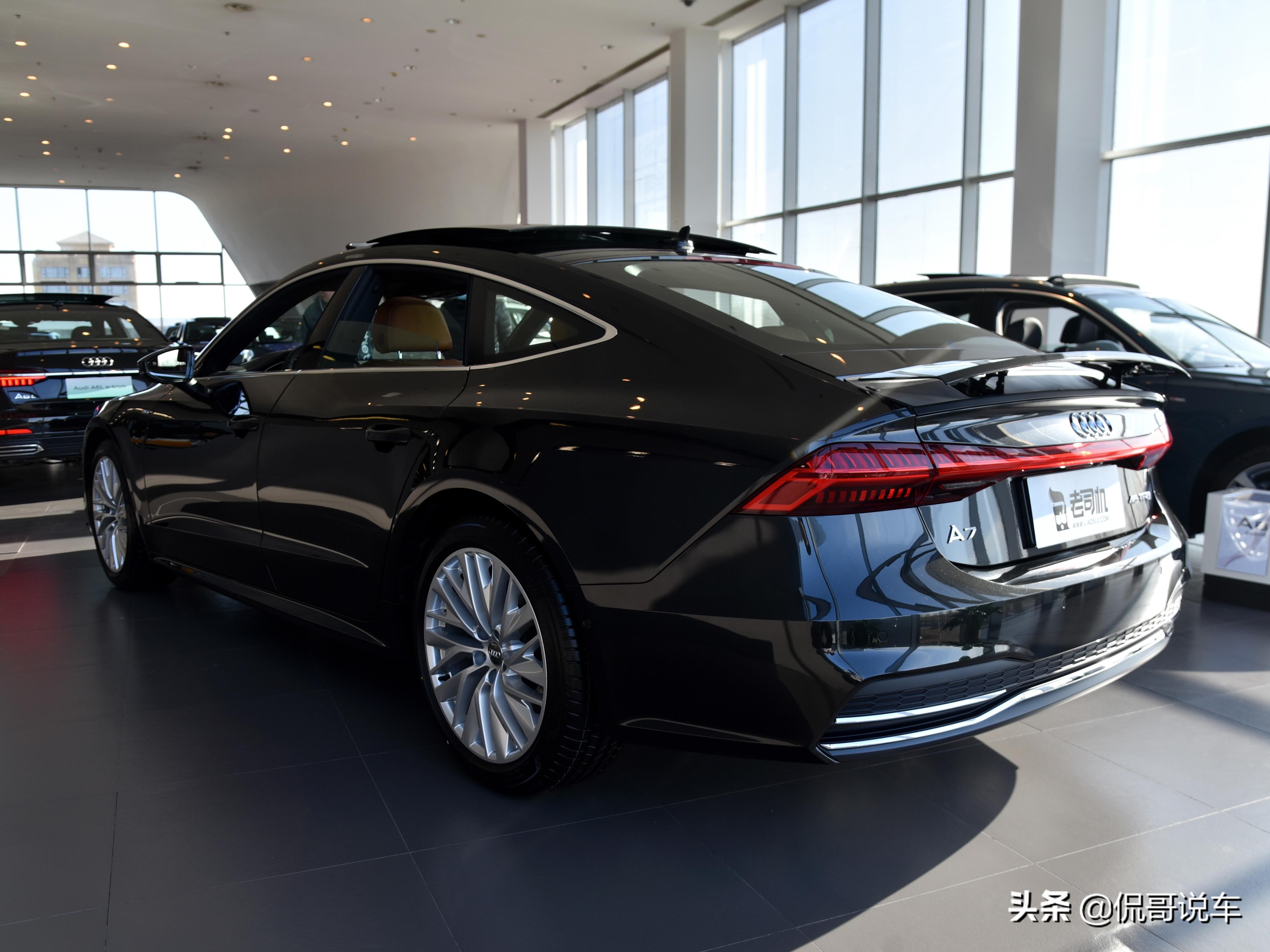 进口高端豪华轿车,新动力价格更便宜,尺寸大面子足,实拍奥迪a7