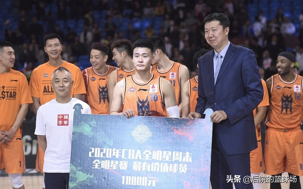 cba 赵睿哪里人(东北人赵睿，为什么宁愿去打NBL也没加入辽宁队，却加入广东宏远)