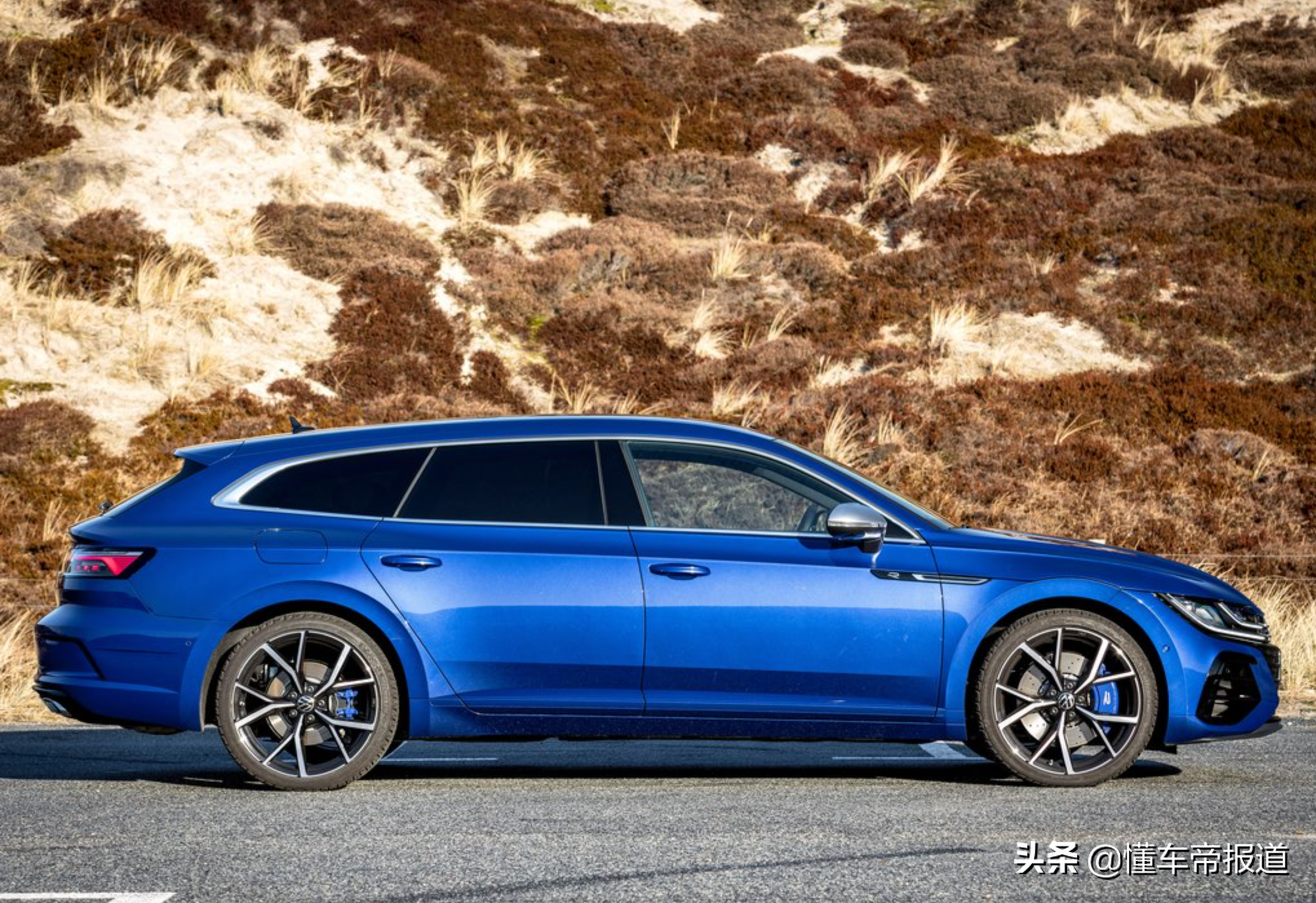 新车 | 信仰升级！大众新CC猎装车R官图发布，320马力4.9秒破百