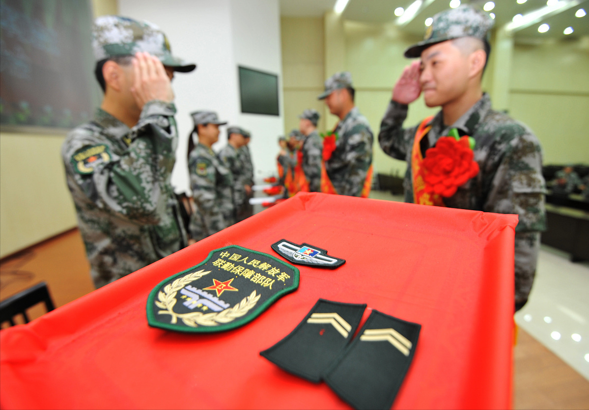 大一和大四学生参军报国，各有4大亮点，学生和父母须知