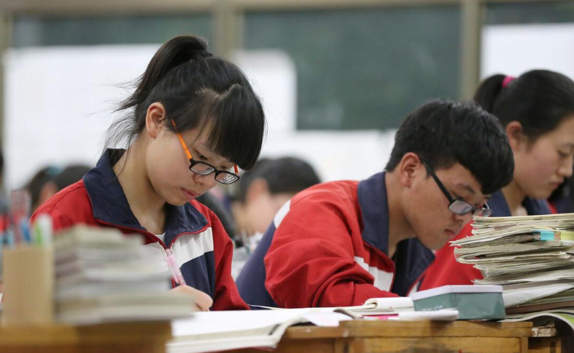 河南“改名”很成功的高校，校名看着像211，实则是专科院校