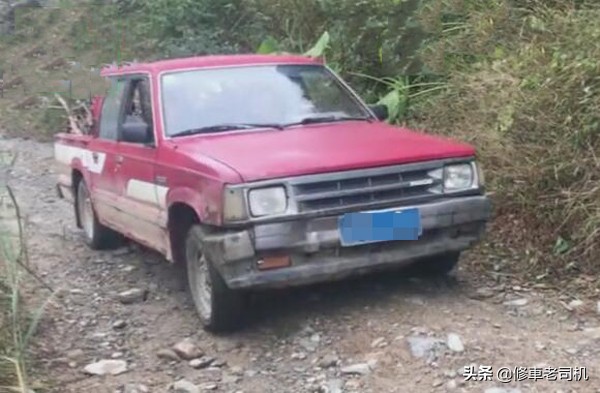 农村小伙2000元买辆皮卡，还是进口车，大家说值吗？