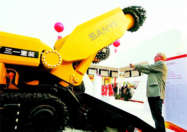 三一重工：从单一到多品种、从机械到液压，国产挖掘机逆袭日产