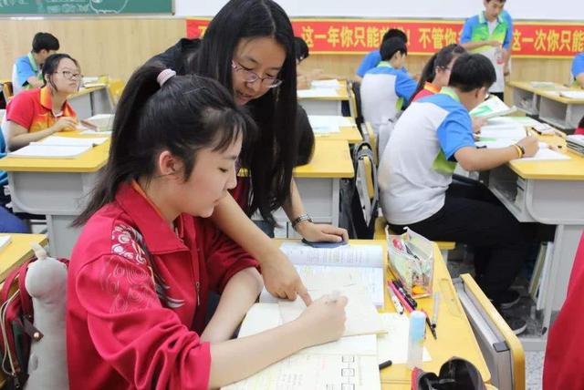 “国内重点高中排名”新出炉，衡水中学退居二线，第一名在武汉