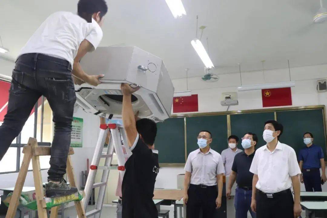 高考考场内要不要安装空调关乎公平？教师不解：安了你能考清华？