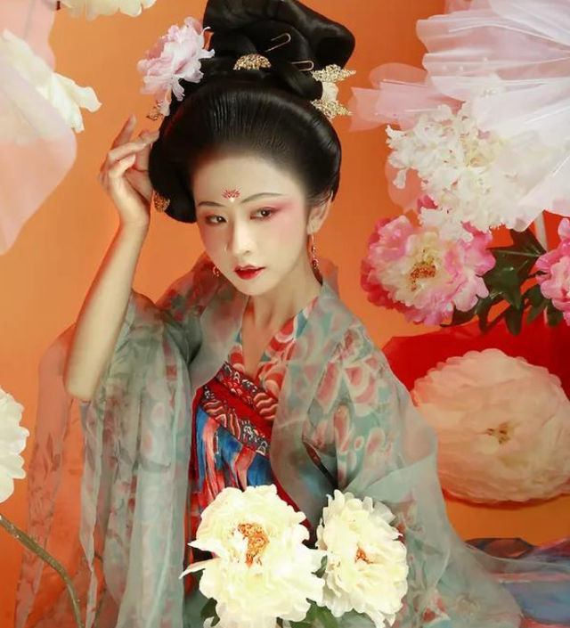 唐朝真的以胖为美吗？看到杨玉环真实体重后，女孩们都笑不出来了
