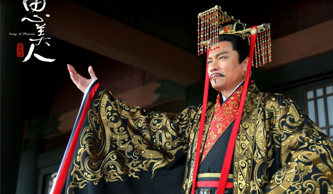 罗嘉良在新《绝代双骄》,饰演大奸角江别鹤,为掘金演出过不同的角色.