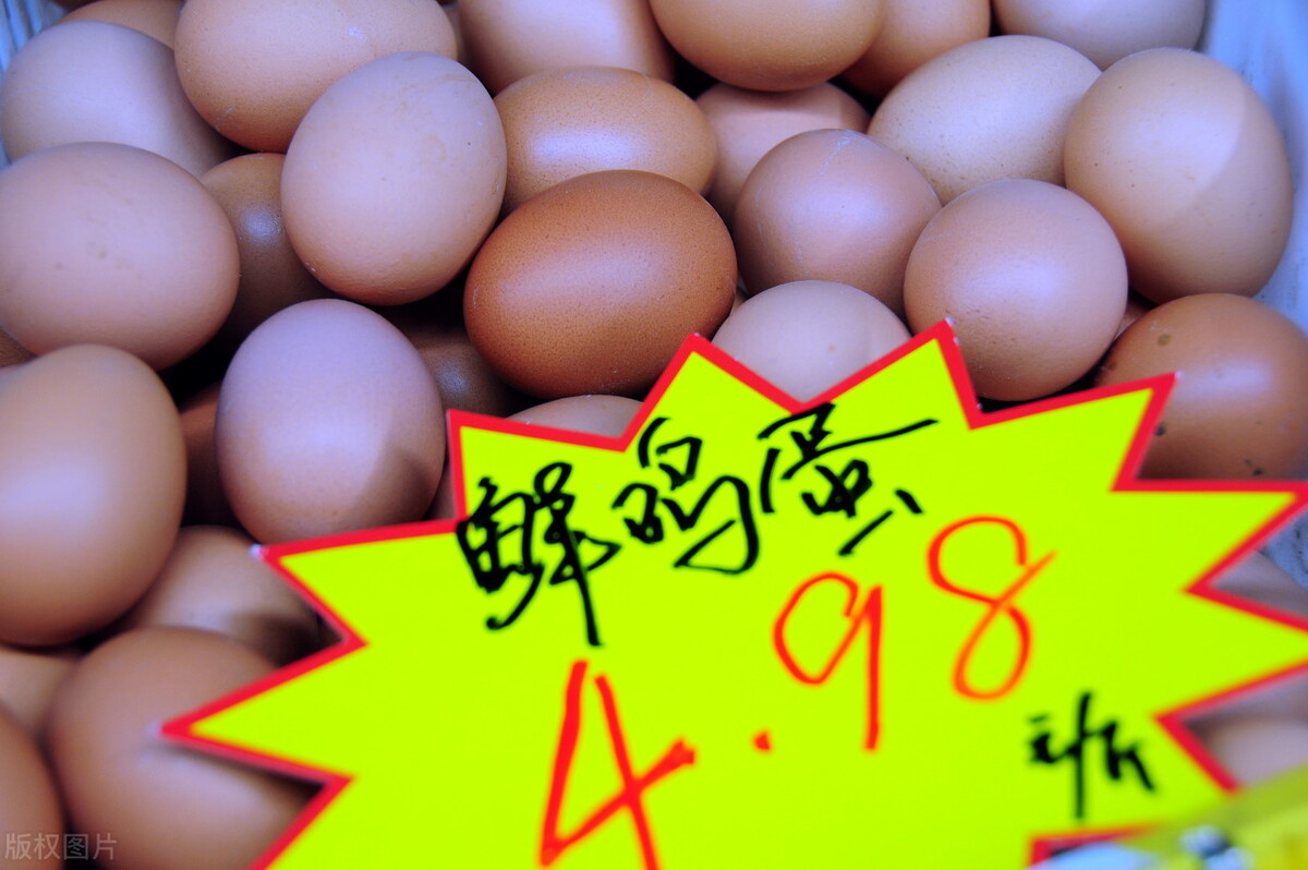 鲤鱼上涨50%，鸡蛋即将破5，牛肉涨价来凑热闹，农民：吃不起了