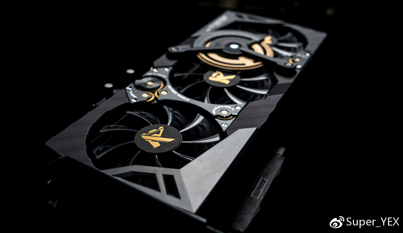 2万元的显卡开箱！全球首张“RTX2080Ti九段”编号“001”