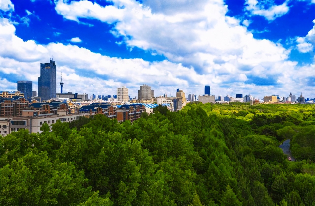西藏农牧学院复校，河北中医学院复校，白求恩医科大学复校有多远